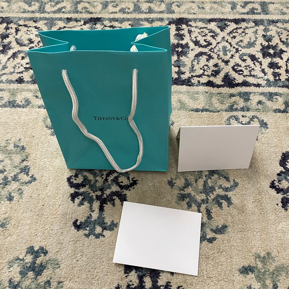 Tiffany’s bag, blank notecard and envelope